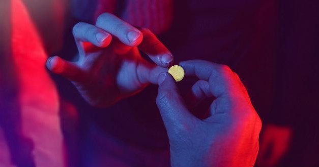 Un estudio internacional analiza el patrón de uso de drogas de diseño durante Nochevieja en España