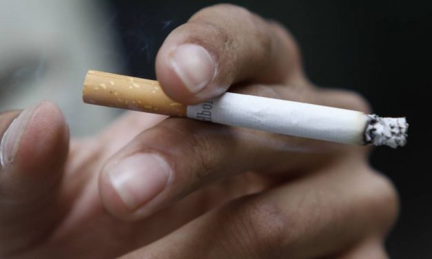 Las promociones de tabaco y cigarrillos electrónicos provocan el consumo de nicotina en los adolescentes