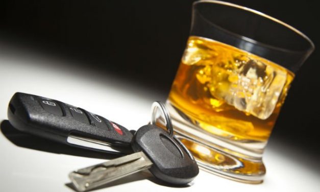 Expertos defienden la obligatoriedad de montar alcoholímetros en los vehículos en España