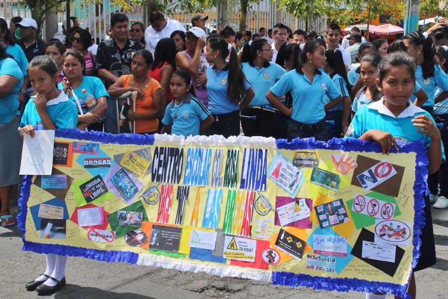 El Salvador: Dicen no a las drogas con una marcha en Verapaz