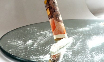 Las drogas son cinco minutos de gloria y muchos años de infierno