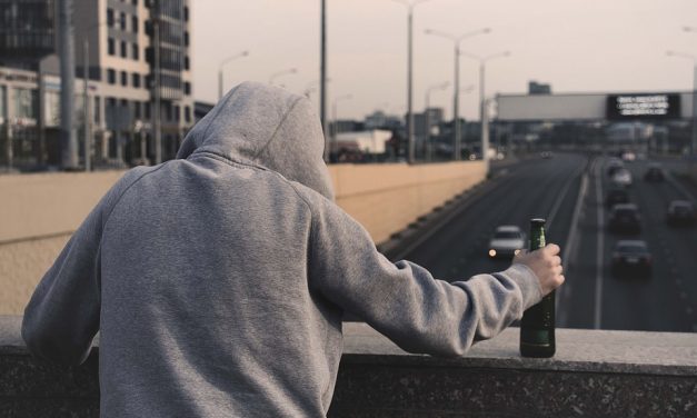 Andalucía: Más de 14.200 personas reciben tratamiento por problemas de alcohol