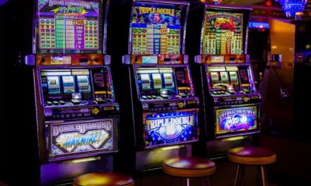 Crece un 12% el número de ludópatas que piden que no les dejen jugar online