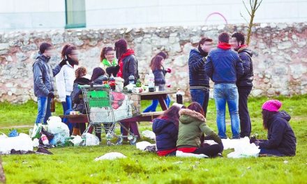 El 10% de los menores presenta problemas de atención por la bebida