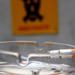 Los adolescentes marginados en clase son más propensos a convertirse en fumadores
