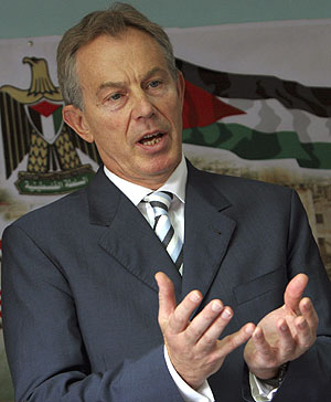 Blair medió para que la Fórmula 1 pudiera tener publicidad de tabaco