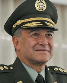 Colombia: El «héroe» de la lucha contra el narcotráfico, a favor del uso controlado de marihuana