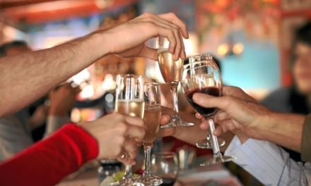 ¿Puedo beber alcohol si estoy medicándome?