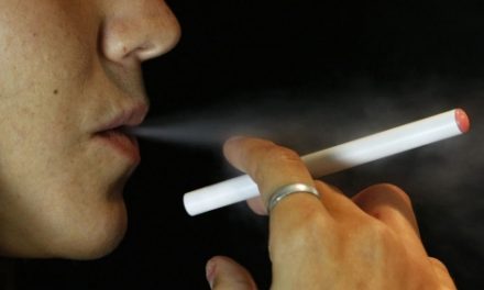 La OMS desaconseja el uso de los cigarrillos electrónicos