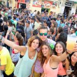 alcohol botellon grupo fiesta