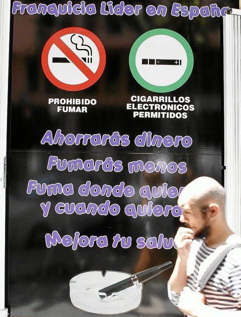 ‘Sustancias del e-cigarro son cancerígenas en animales’