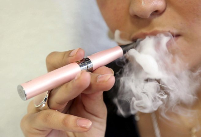 El Gobierno vasco aplicará la misma regulación contra el tabaco al cigarrillo electrónico