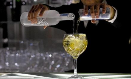 Los médicos piden subir impuestos del alcohol para frenar su consumo