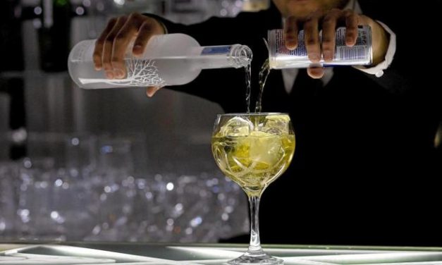 Los médicos piden subir impuestos del alcohol para frenar su consumo