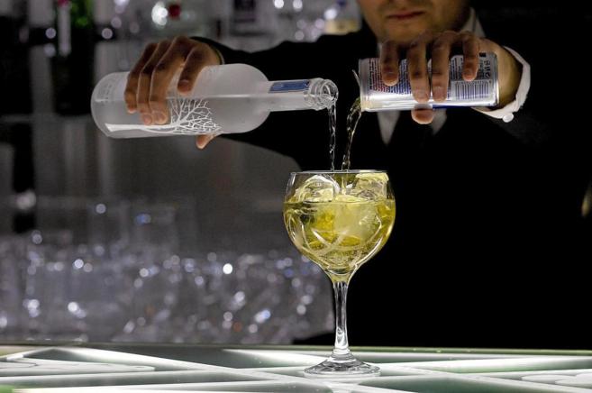 Los médicos piden subir impuestos del alcohol para frenar su consumo