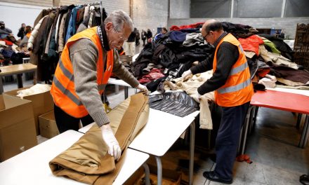 Voluntarios por Madrid y Madres contra la Droga reciben la Medalla de Madrid