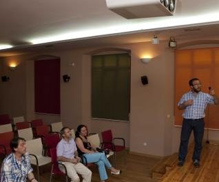 Lorenzo Moro: «Los cigarrillos contienen hasta 40 sustancias que producen cáncer»