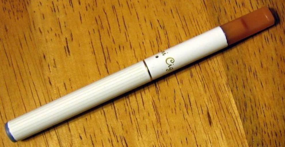 Los médicos de familia urgen a Sanidad que prohíba el uso de cigarrillos electrónicos en lugares públicos cerrados