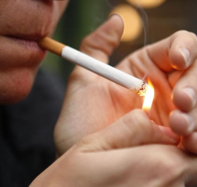 Retrasar el primer cigarrillo del día se podría asociar a un menor riesgo de cáncer de pulmón