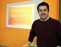 Entrevista: Hilario Garrudo: «Los adolescentes empiezan a consumir por afán de experimentar»