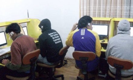 Devida: Crece uso de drogas en escolares que son víctimas de ‘ciberbullying’