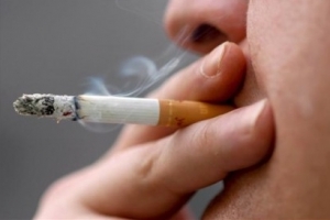 6 millones de chilenos son adictos al tabaco y arriesgan sufrir enfermedades renales crónicas