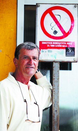 Entrevista: Ignacio Muñagorri: «La prohibición de fumar no merma el negocio de los bares»