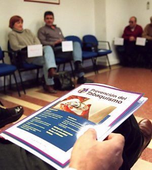 El médico de familia aumenta hasta un 50% la posibilidad de dejar el tabaco