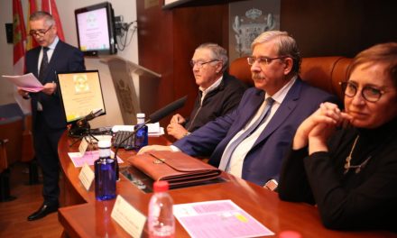 Francisco de Asís Babín: “La sociedad es menos tolerante con las mujeres que consumen drogas”