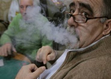 La exposición pasiva al humo del tabaco se asocia con el síndrome de fragilidad