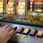 Murcia: Víctimas de la ludopatía ponen el grito en el cielo por la ley del juego