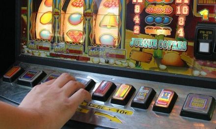 Murcia: Víctimas de la ludopatía ponen el grito en el cielo por la ley del juego