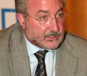 Soria considera insuficiente el endurecimiento de la ley para combatir el tabaquismo