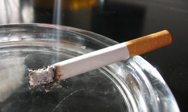 Boston aumenta límite de edad para comprar cigarrillos