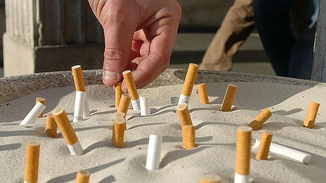 Hallan sustancia que ayuda a los exfumadores a no volver a caer en la adicción