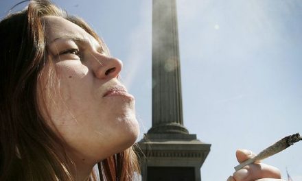 Los jóvenes británicos toman drogas con normalidad para lidiar con el estrés