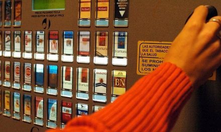 El CNPT propone reducir a la mitad los estancos y en un 85% las máquinas expendedoras de tabaco en 2030
