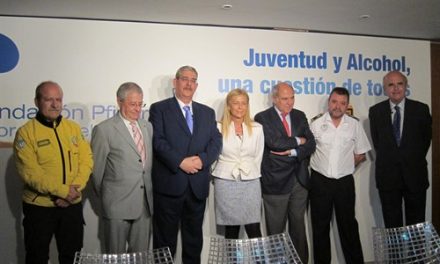 Cuatro de cada diez padres de jóvenes de entre 12 y 18 años que consumen alcohol les permiten hacerlo