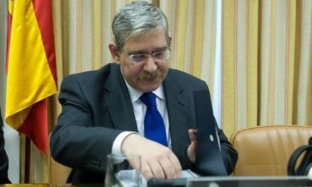 El Gobierno planea restringir el consumo de alcohol en adolescentes