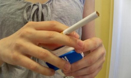 Advertir en el envase que el tabaco es perjudicial para la salud no facilita la falsificación del producto