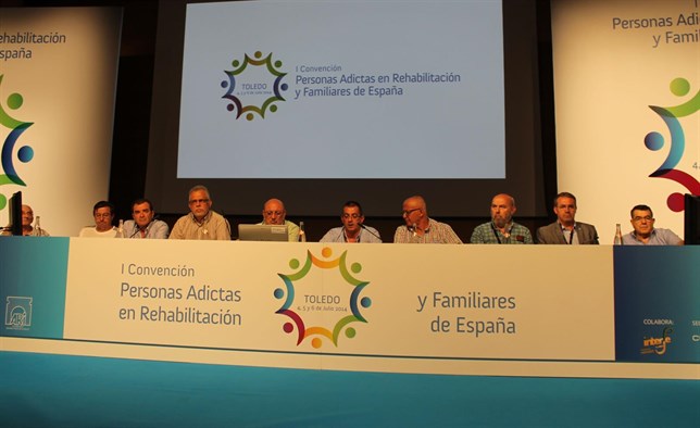 Nace la Confederación de Alcohólicos, Adictos y Familiares