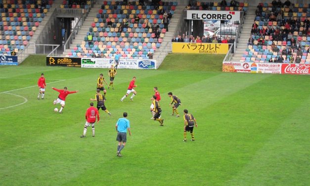 Euskadi prohíbe el consumo de tabaco y alcohol en partidos de fútbol