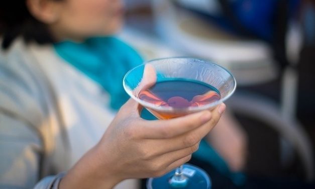 Descubren mecanismos implicados en el aumento del riesgo de cáncer por abuso de alcohol