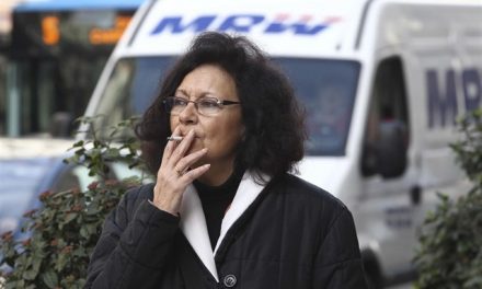 La fragilidad en la vejez es mayor entre los fumadores