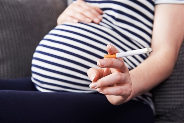 Fumar y beber embarazada, ¿por qué es peligroso?