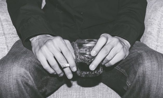 Fumar y beber puede dañar las arterias incluso en la adolescencia