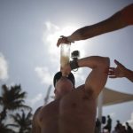 chico alcohol botella sol