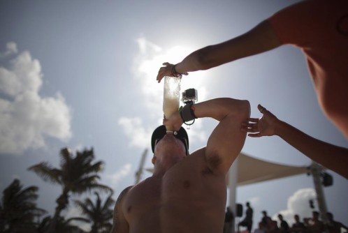 El 75 % de los adolescentes consumió alcohol en el último año, principalmente en «atracones»