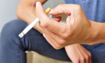 Tabaco, principal factor de riesgo individual que provoca pérdida de voz