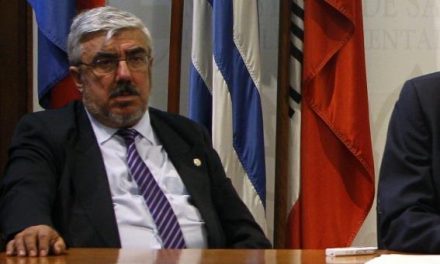 Uruguay planteará regulación de mercados de drogas en reuniones con la ONU y la OEA